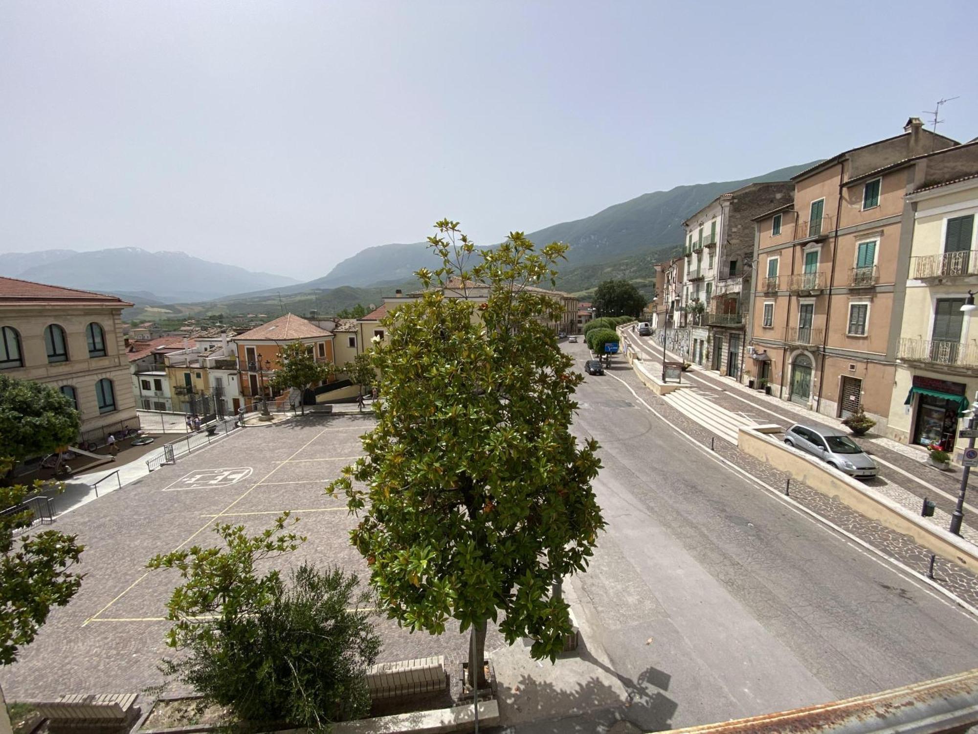 Ferienwohnung Terrazza Su Tocco Tocco da Casauria Exterior foto