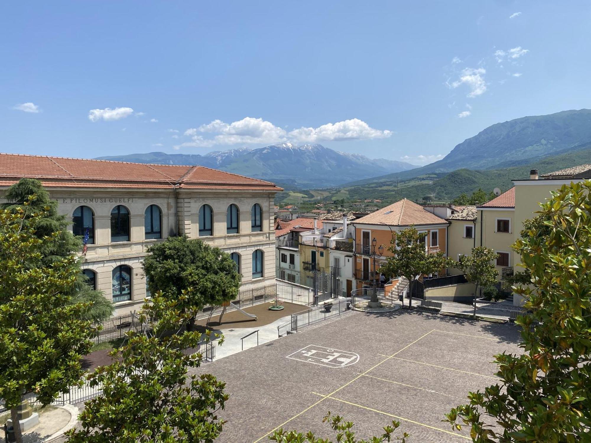 Ferienwohnung Terrazza Su Tocco Tocco da Casauria Exterior foto